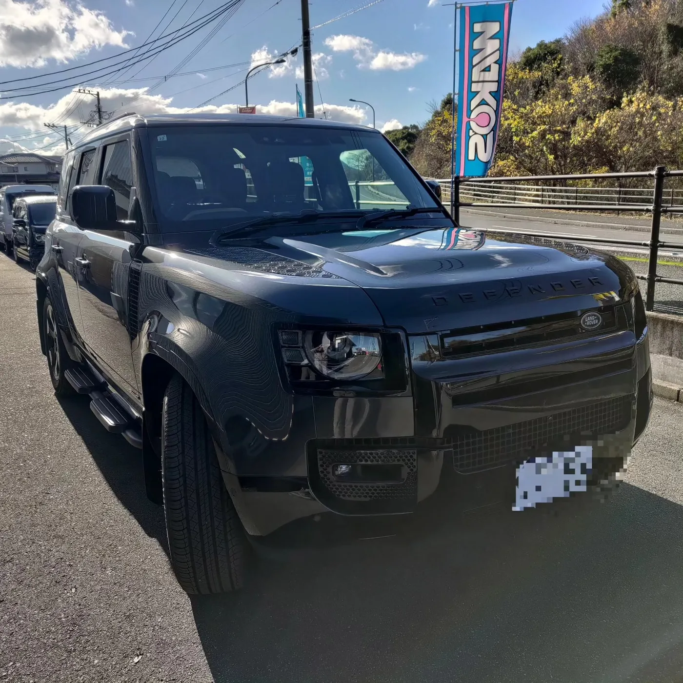 LANDROVERDEFENDERサイドステップRaptorLiner施行(写真3)