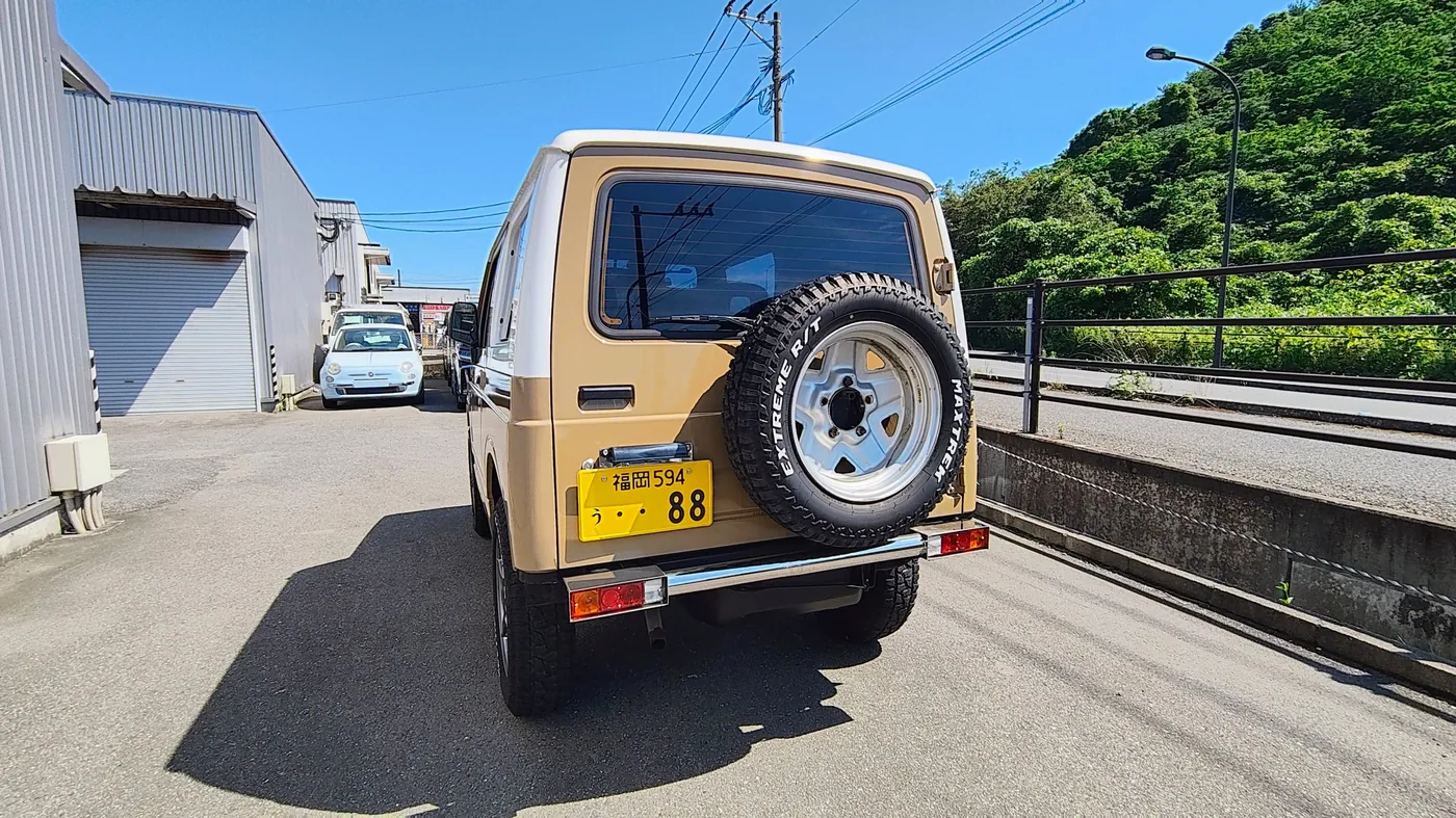 ジムニーワイルドウィンドウ入荷しました(写真2)