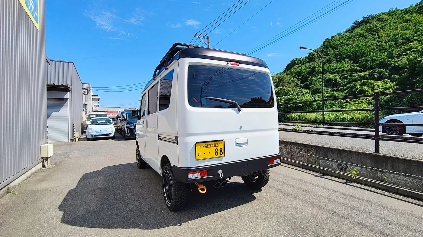 ボクの夢が全部詰まっとぅ！クリッパーバン キャンピングカスタム入荷（写真2）